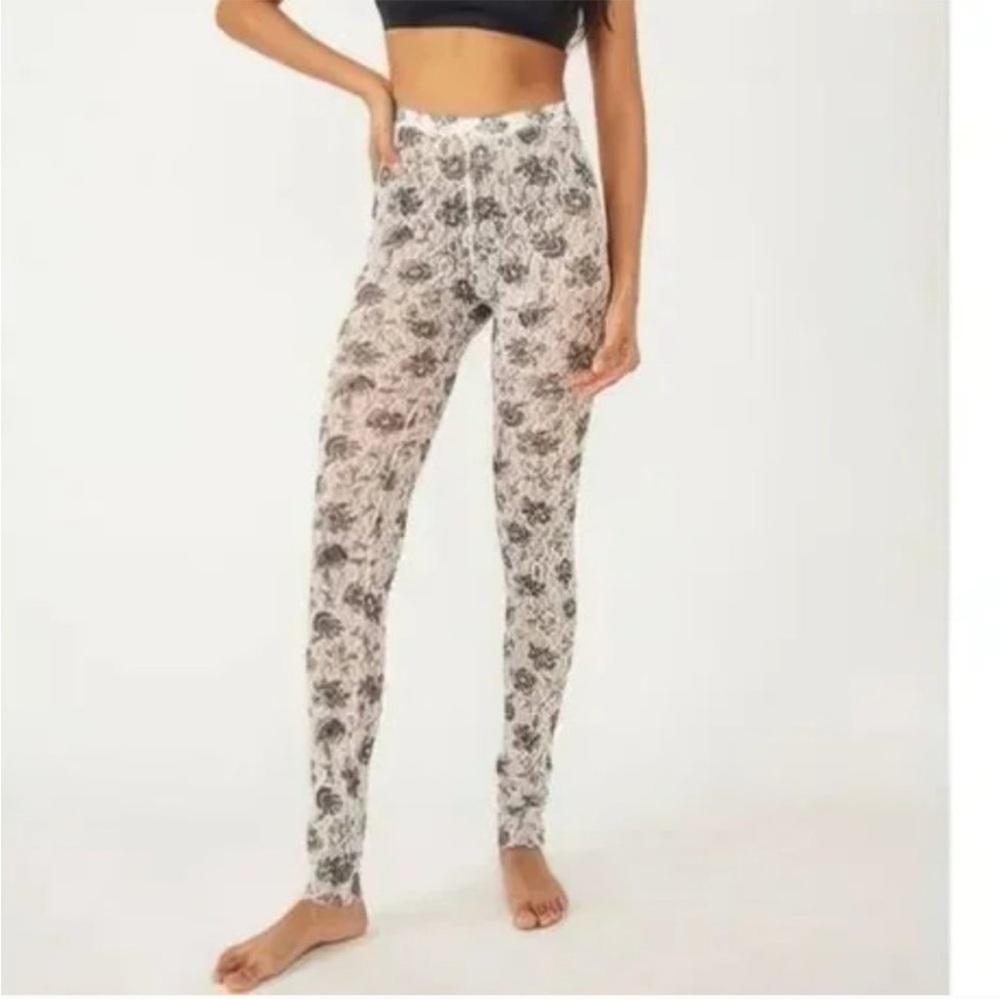 NWT Free People Chamois Combo Lace Leggings Size S
 elegant Floral Lettuce Hem